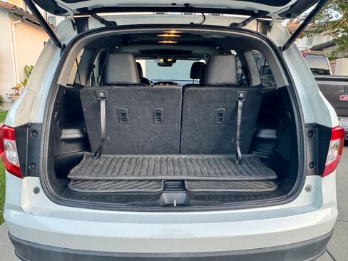 Used 2021 Honda Pilot Special Edition image 9