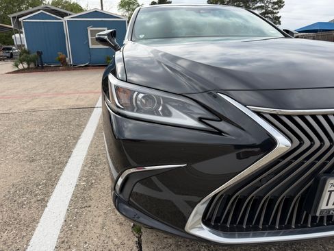 Used 2021 Lexus ES 350 w/ Premium Package image 4