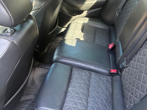 Used 2017 Nissan Maxima Platinum image 6