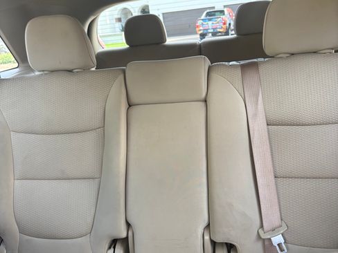 Used 2013 Kia Sorento LX image 8