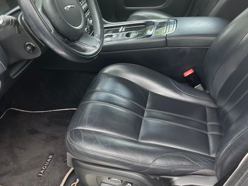 Used 2013 Jaguar XJ AWD image 5