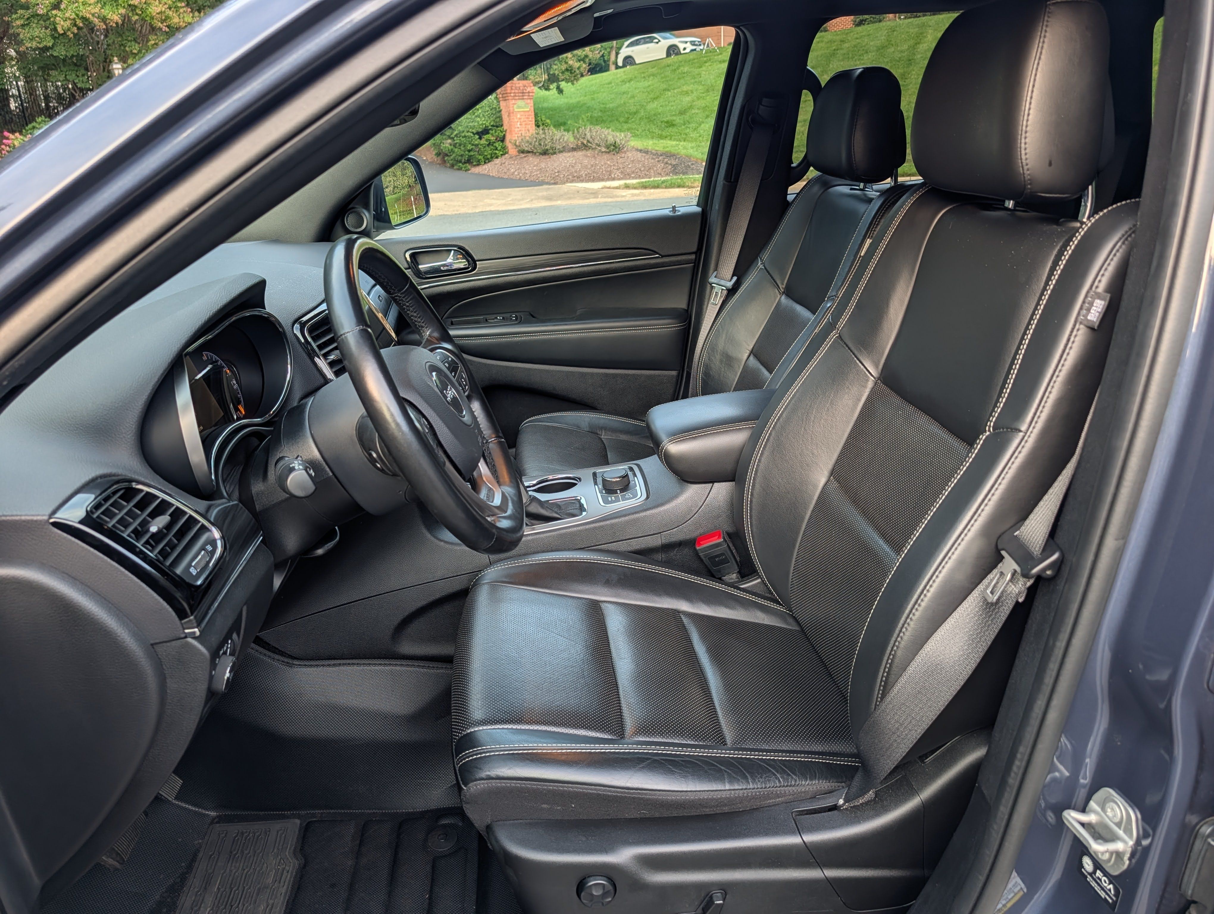 Used 2021 Jeep Grand Cherokee Limited w/ Quick Order Package 28K 80th AWD/4WD image 19