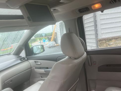 Used 2013 Honda Odyssey Touring image 5