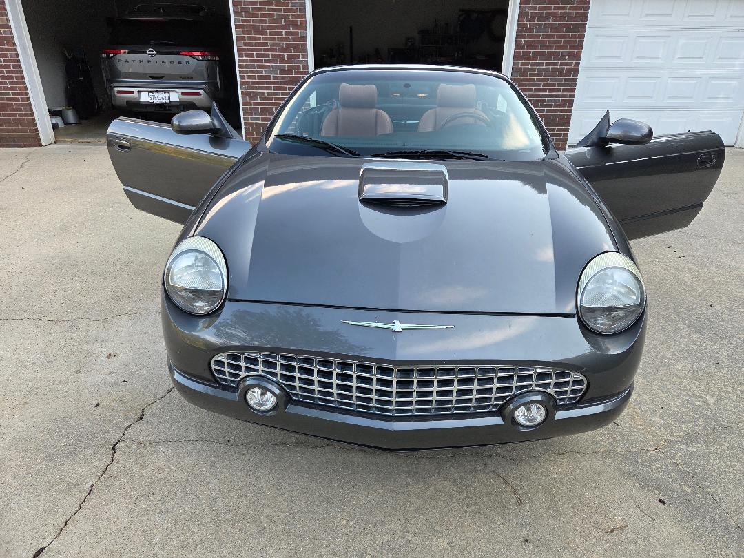 Used 2003 Ford Thunderbird RWD image 5