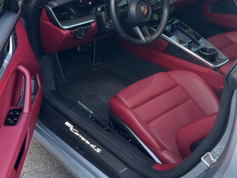 Used 2020 Porsche 911 Carrera 4S AWD/4WD image 6