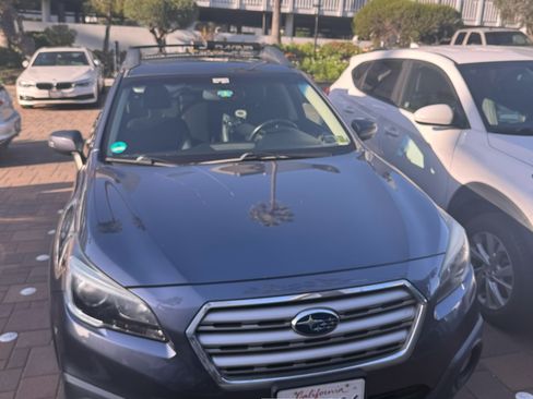 Used 2016 Subaru Outback 2.5i Limited image 1
