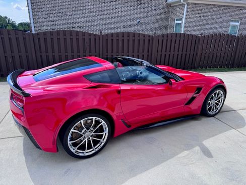 Used 2017 Chevrolet Corvette Grand Sport RWD image 2