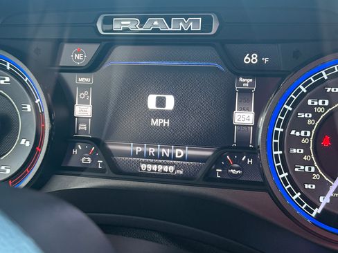 Used 2021 RAM 2500 Limited image 10