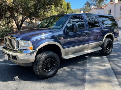 Used 2002 Ford Excursion Limited AWD/4WD image 1
