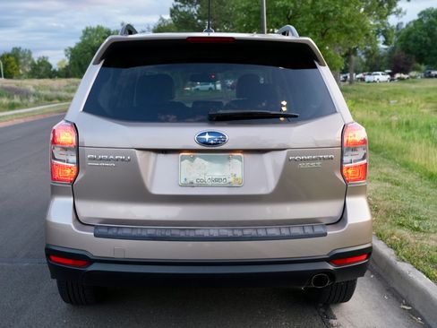 Used 2015 Subaru Forester 2.5i Touring w/ Popular Package #2 AWD/4WD image 5