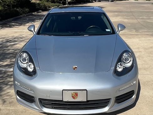 Used 2014 Porsche Panamera S image 10