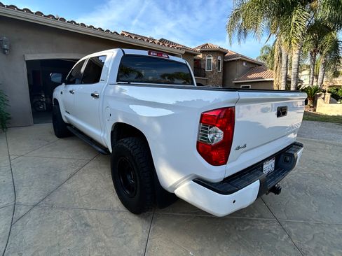 Used 2018 Toyota Tundra Limited w/ Limited Premium Package image 13
