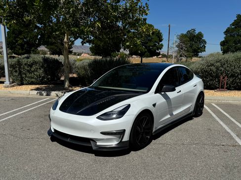 Used 2022 Tesla Model 3 Performance AWD/4WD image 2