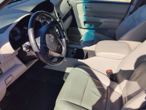 Used 2015 Honda Pilot Touring image 10