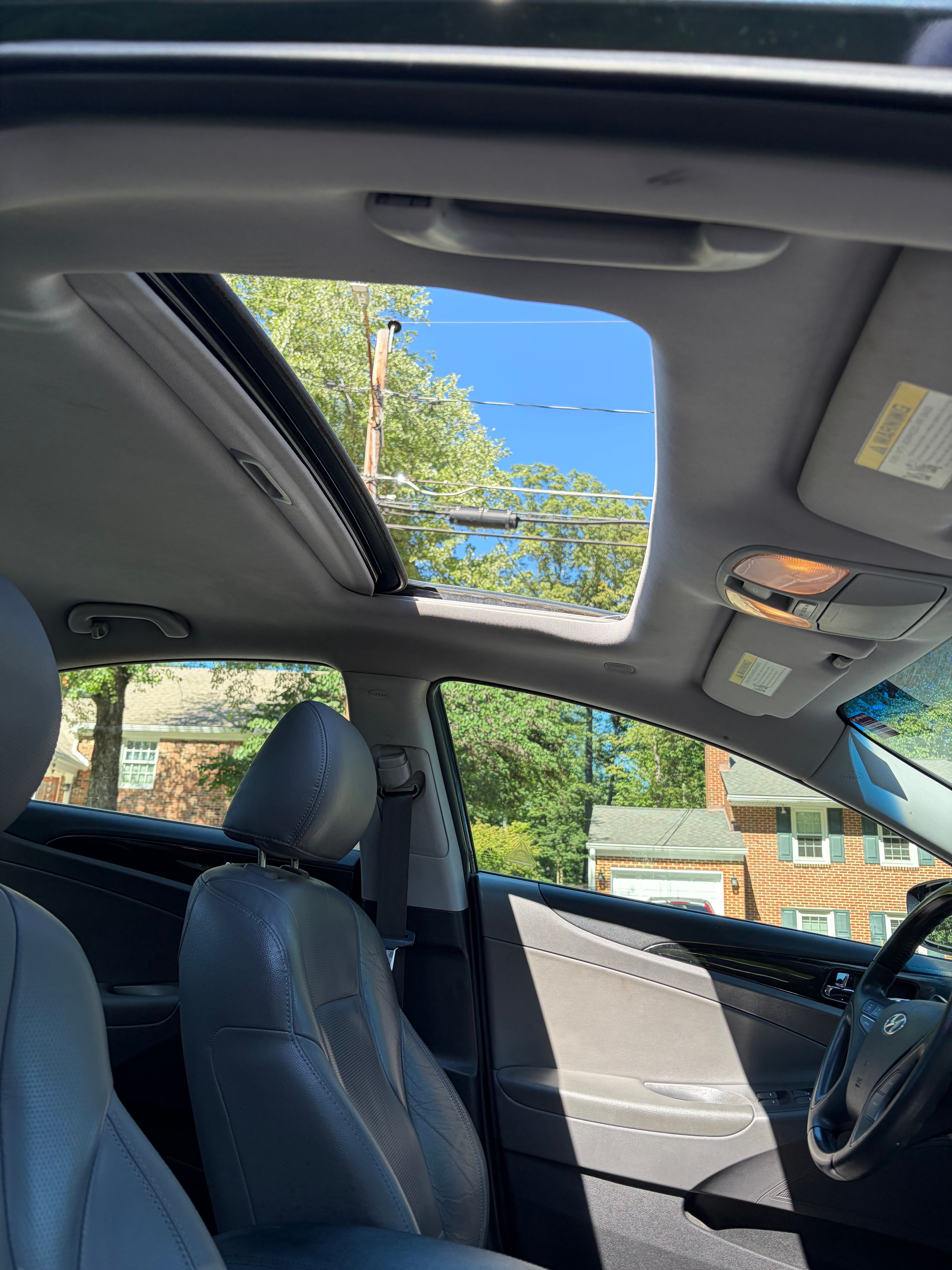 Used 2011 Hyundai Sonata Limited w/ Navigation Pkg 5 FWD image 6