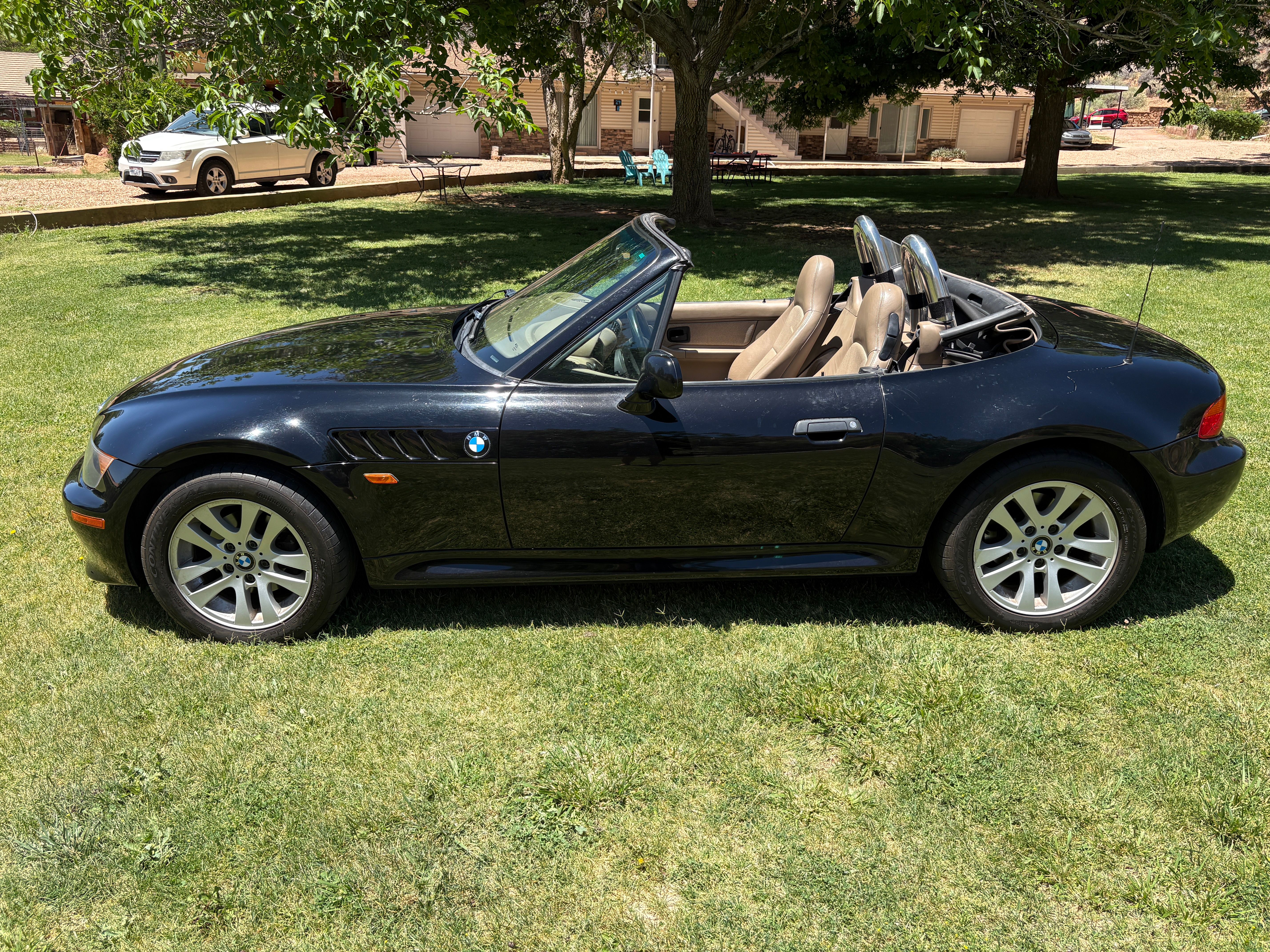 Used 1997 BMW Z3 2.8 RWD image 4