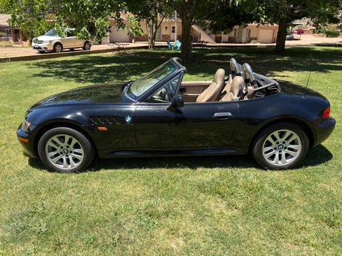Used 1997 BMW Z3 2.8 RWD image 4