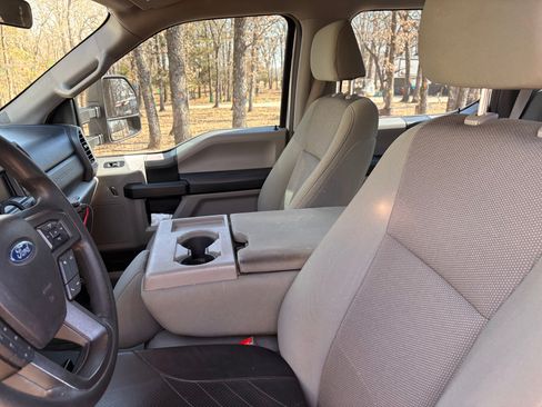 Used 2019 Ford F250 XL w/ STX Appearance Package image 5