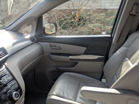 Used 2012 Honda Odyssey EX-L image 14