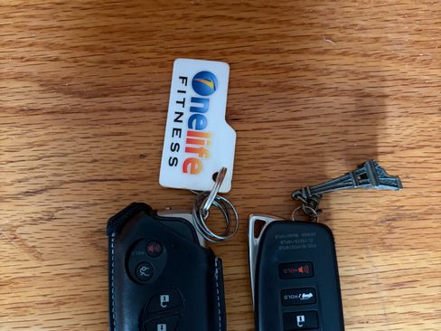 Used 2010 Lexus IS 250C image 6