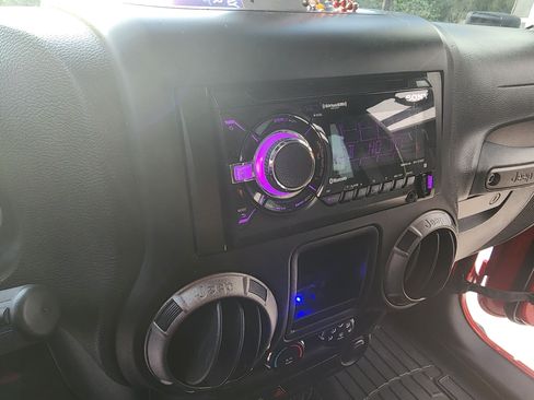 Used 2012 Jeep Wrangler Sport image 2