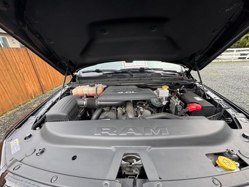 Used 2021 RAM 1500 Big Horn image 9