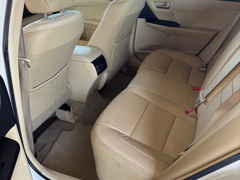 Used 2015 Toyota Camry XLE image 8