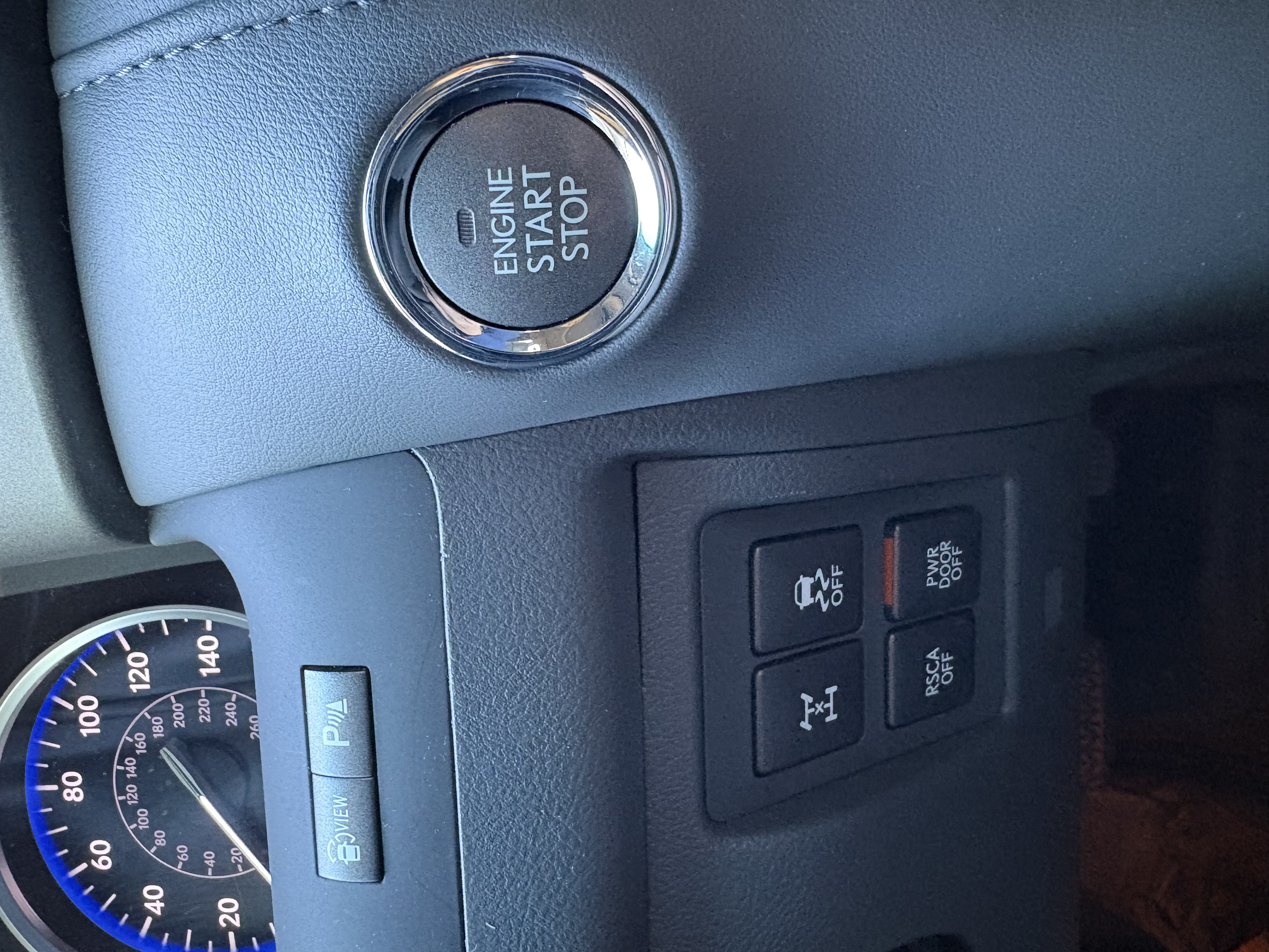 Used 2009 Lexus LX 570 4WD image 25