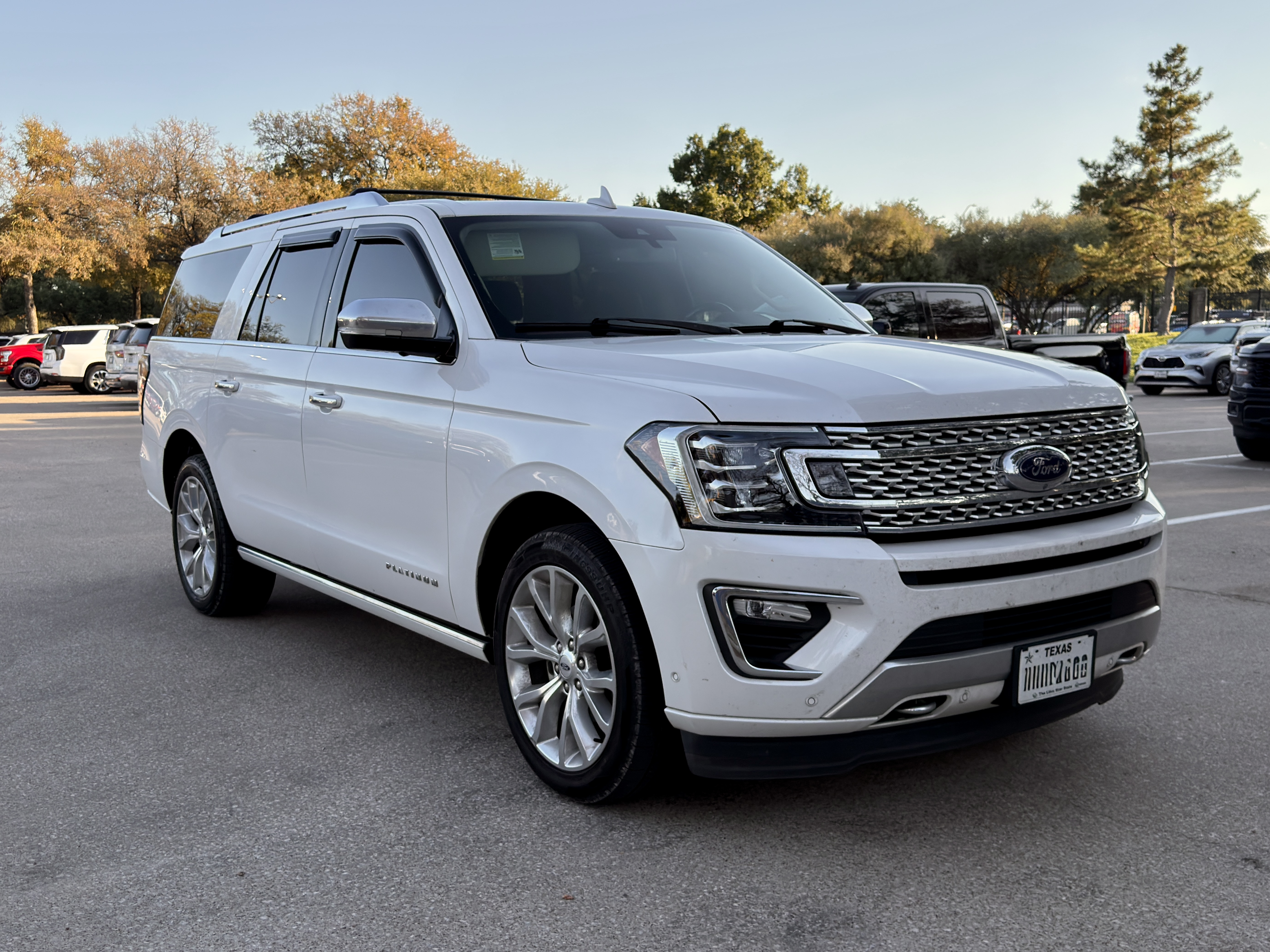 Used 2019 Ford Expedition Max Platinum AWD/4WD image 9
