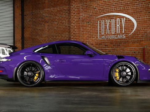 Used 2016 Porsche 911 GT3 RS image 2