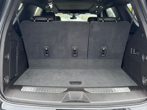 Used 2021 GMC Yukon Denali w/ Denali Premium Package image 20