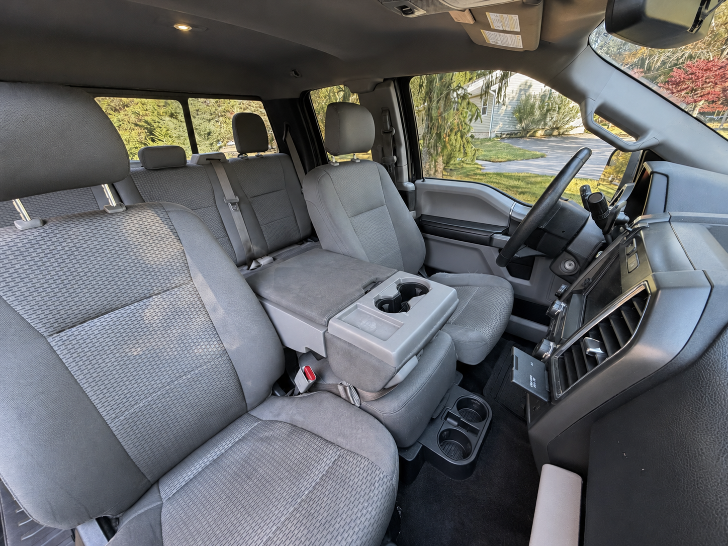 Used 2015 Ford F150 XLT w/ Equipment Group 302A Luxury AWD/4WD image 9