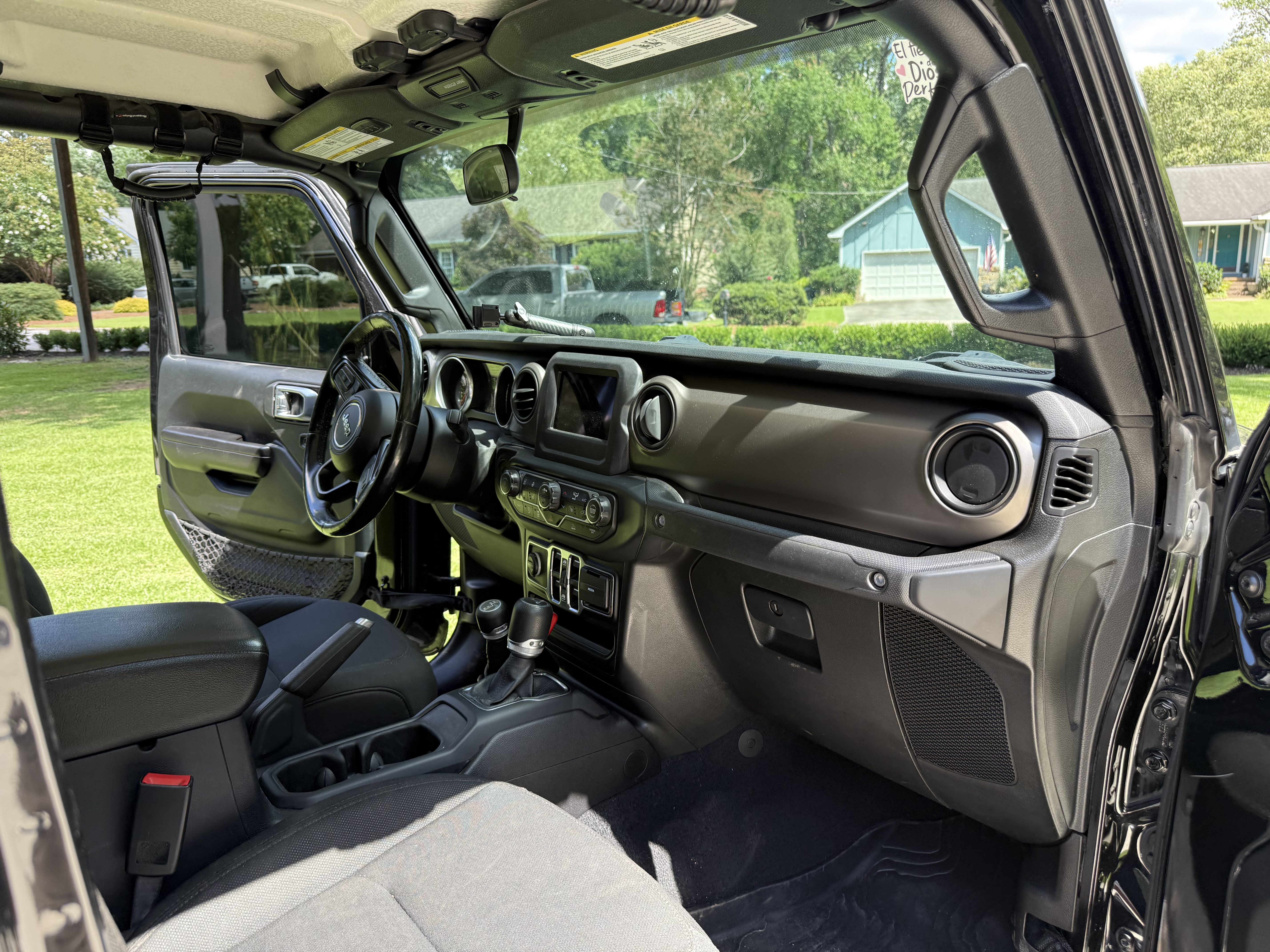 Used 2020 Jeep Gladiator Sport w/ Quick Order Package 24S AWD/4WD image 8
