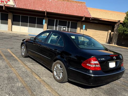Used 2003 Mercedes-Benz E 320 Sedan image 20