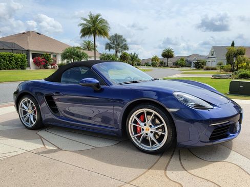 Used 2021 Porsche 718 Boxster S RWD image 8