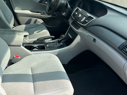 Used 2013 Honda Accord LX image 6