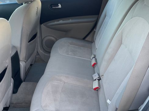 Used 2014 Nissan Rogue S w/ Convenience Package image 8