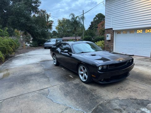 Used 2010 Dodge Challenger SRT8 w/ SRT Option Group II image 2