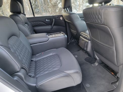 Used 2024 INFINITI QX80 Sensory image 14