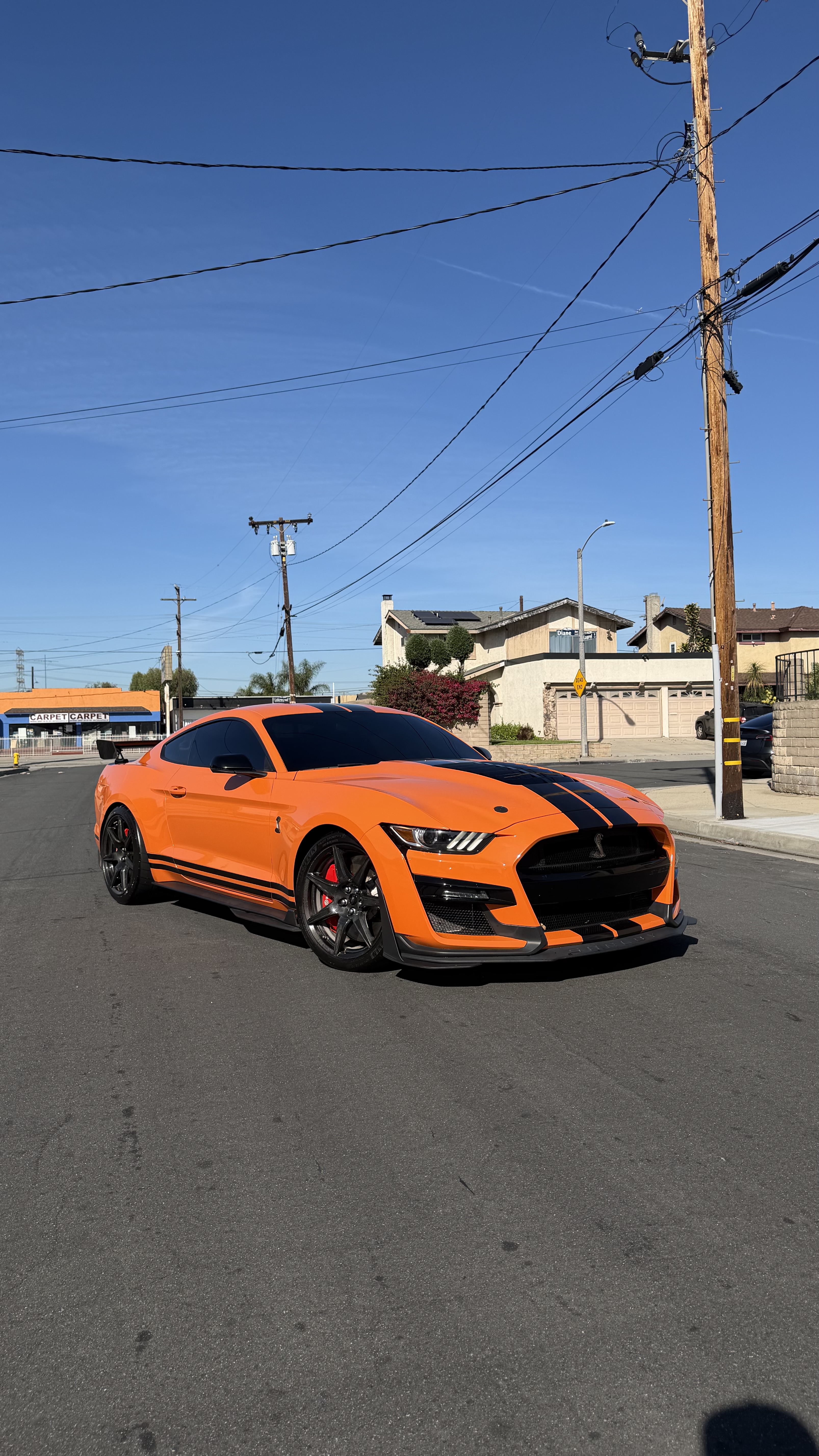 Used 2020 Ford Mustang Shelby GT500 w/ Carbon Fiber Track Pack RWD image 2