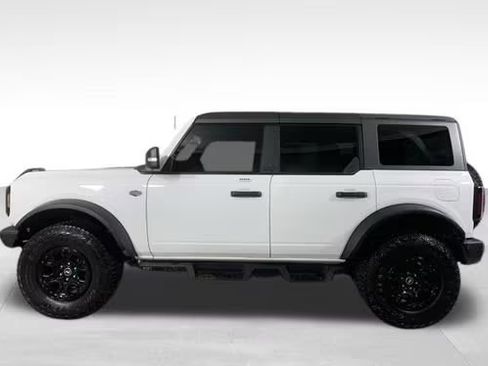 Used 2022 Ford Bronco Wildtrak image 1