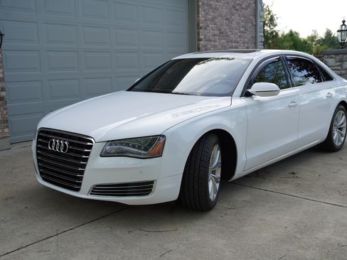 Used 2011 Audi A8 L 4.2 AWD/4WD image 2