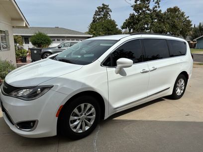 Used 2017 Chrysler Pacifica Touring-L