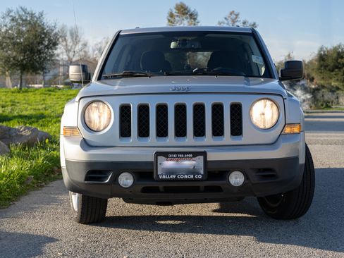 Used 2013 Jeep Patriot Latitude image 5