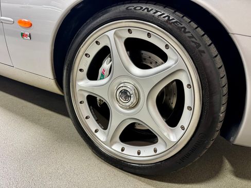 Used 2003 Jaguar XK8 Coupe RWD image 16