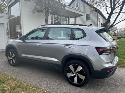 Used 2025 Volkswagen Taos S AWD/4WD image 2