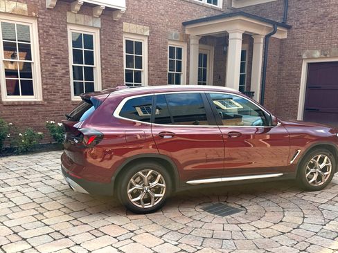 Used 2022 BMW X3 xDrive30i w/ Premium Package 2 AWD/4WD image 2