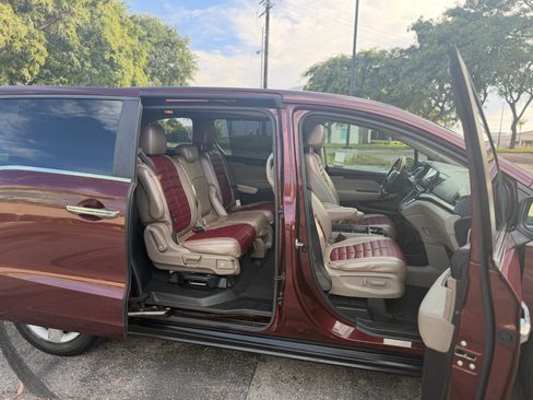Used 2019 Honda Odyssey EX-L image 9