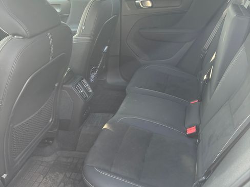Used 2023 Volvo XC40 Recharge Ultimate w/ Protection Package Premier AWD/4WD image 10