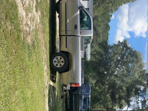 Used 2000 Chevrolet Silverado 1500 4x4 Regular Cab w/ Exterior Appearance Pkg image 2